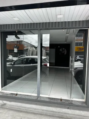 ALUGO SALA COMERCIAL AVENIDA PRINCIPAL BAIRRO MARANHÃO NOVO, próximo ao Shopping ilha
