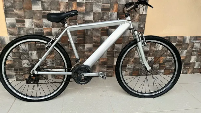 Bicicleta Aro 26 em Alumínio - Ótima Base / Projeto