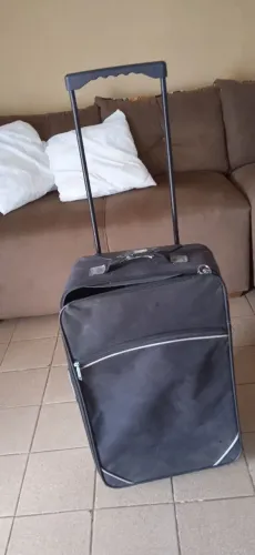 Mala de viagem usada