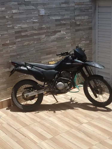 Tornado 250 para trilha e sítio