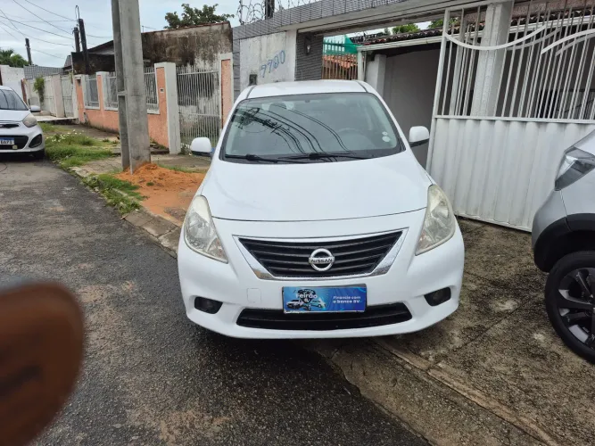 Nissan Versa SL 1.6 16V Flex Fuel 4P Mec. 2014