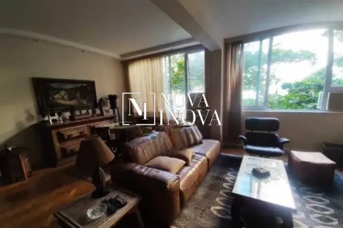 Apartamento - Padrão / Residencial / Copacabana