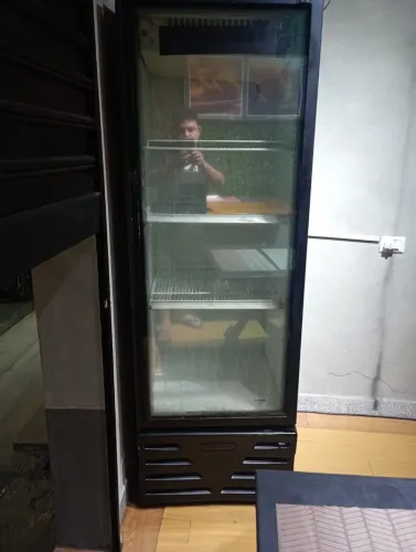 Geladeira De Comércio
