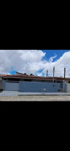 Excelente casa disponível para VENDA no bairro de Candelária, Natal.