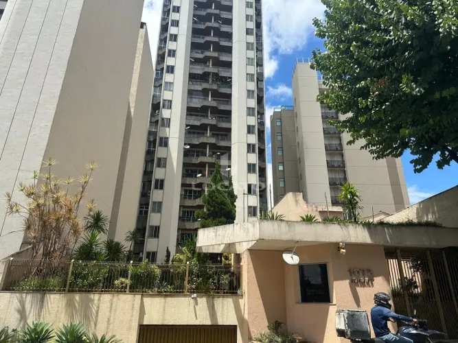 Apartamento 04 quartos na Benjamin Constant para Venda