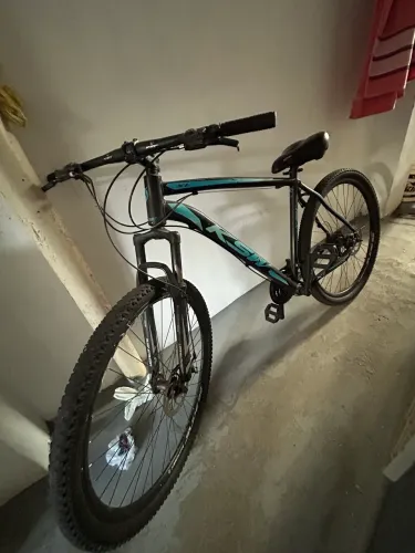 Bike KSW azul e preto