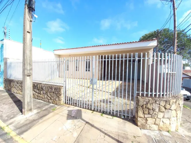 Casa térrea no bairro Vila Claudia Glória em Presidente Prudente
