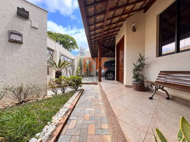 Casa com 3 Quartos à venda, 360m² - Itapoã