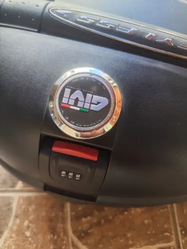 Baú Givi