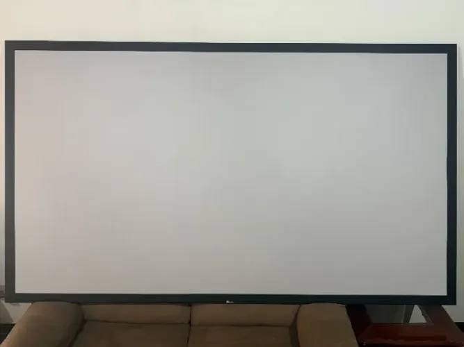 Tela de Projeção Quadro Fixo Kreische 105? Cinza Alto Contraste