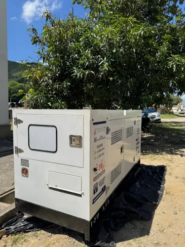 Locação de Grupo Gerador 140 kVA - Atendimento 24 Horas | JE INSTALAÇÕES