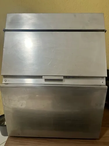 Vendo máquina de gelo egc 50 Evereste
