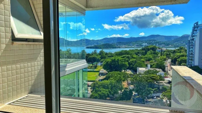 Apartamento para Venda em Florianópolis, Agronômica, 2 dormitórios, 2 suítes, 3 banheiros,