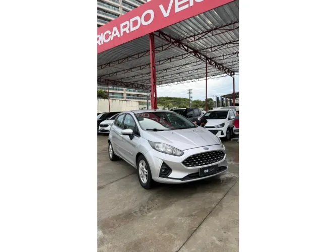 Ford Fiesta SEL 1.6 16V Flex Mec. 5P 2018