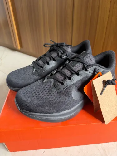 TÊNIS NIKE CORRIDA WINFLO 10