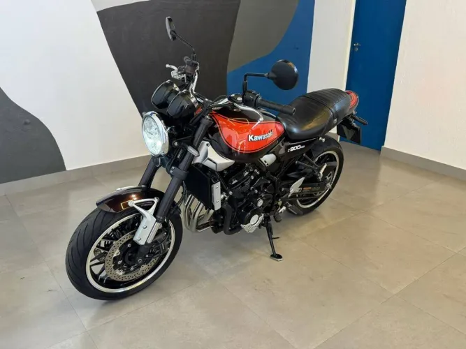 KAWASAKI Z900RS