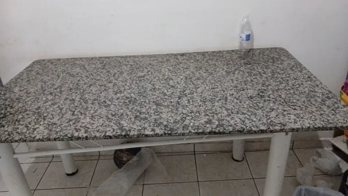 Mesa de mármore