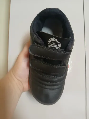 Sapato infantil masculino bem conservado