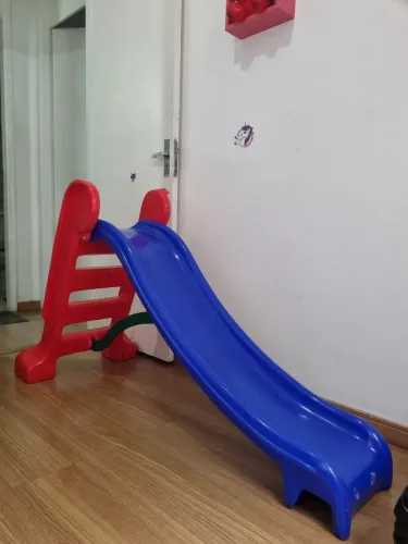 Escorregador infantil