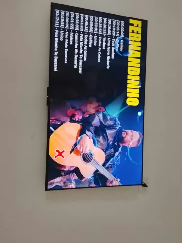Tv TCL smart 50 polegadas 2 meses de uso