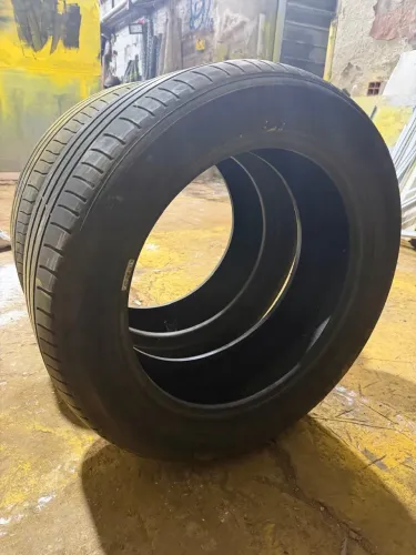 Pneu 215 / 55 R17