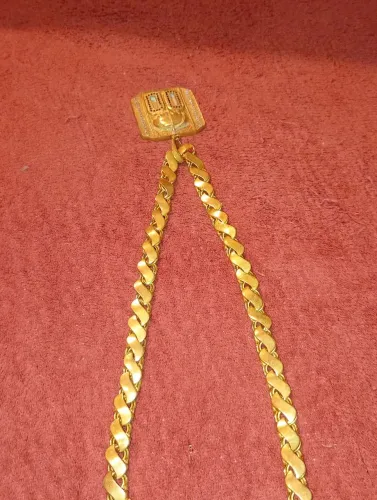 Vende se cordão friso 18 moeda antiga 