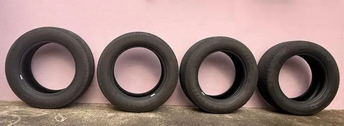 Pneu 235/60 r 18 ( ver na descrição da foto ).