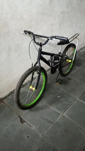 vende-se bike aro 24.