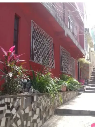 Vendo comércio ou residencia 3 andares semi mobiliado república estudantil R$ 450.000,00