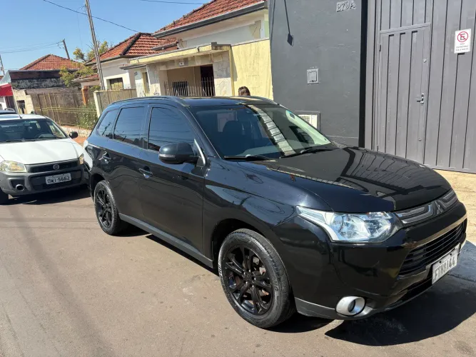 Mitsubishi Outlander 2.0 16V 160cv Aut. 2015