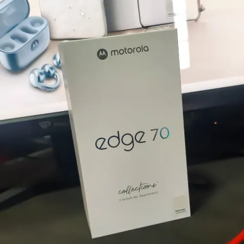 Moto Edge 70 Crystals Collections | 12/512GB | Snapdragon 7 Gen 4