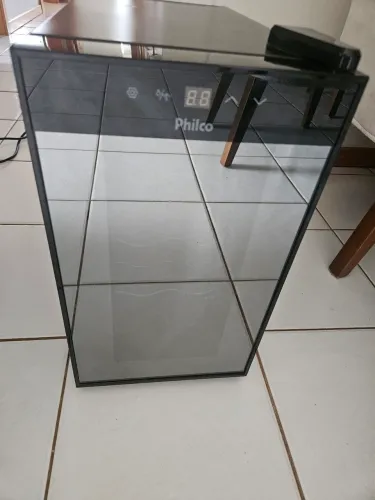 Adega 8 garrafas philco