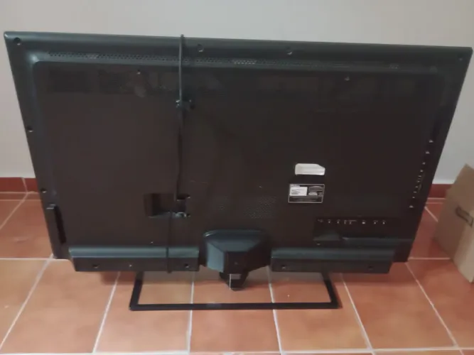 Vendo tv Philco 43" 