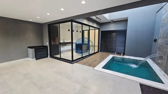 Impecável casa à venda em Indaiatuba-SP, Jardim Bom Sucesso, 3 quartos, 3 suítes, 1 sala,