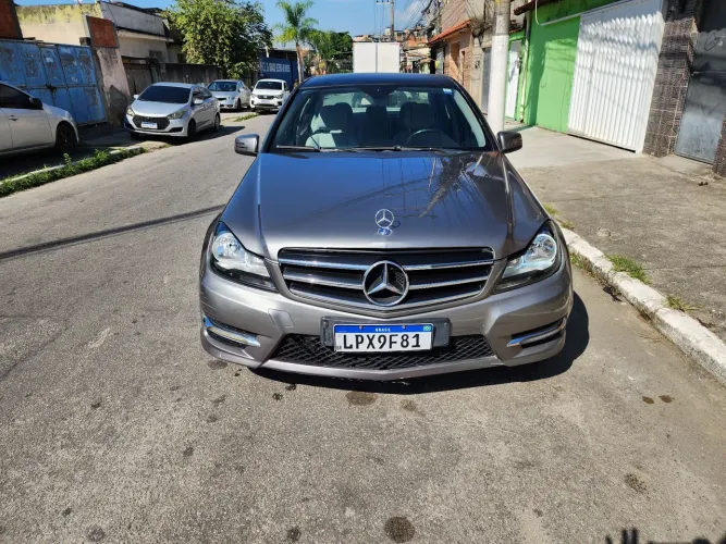 Mercedes-Benz C-180 CGI Coupe 1.8 16V 156cv Aut. 2012