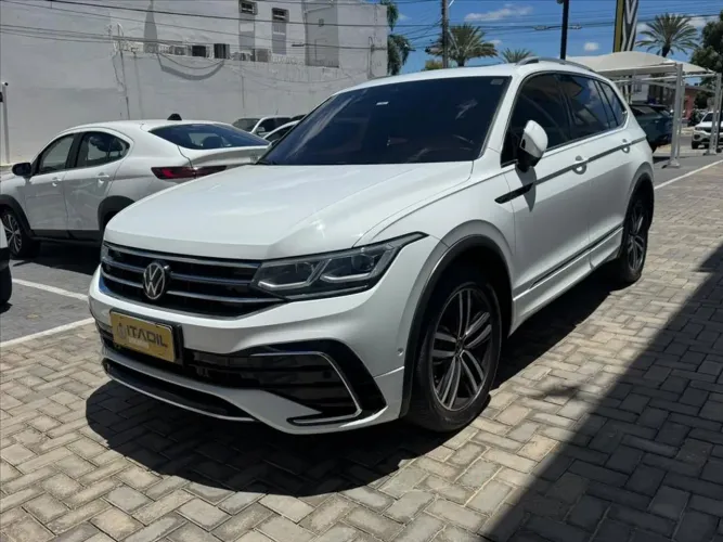 Volkswagen Tiguan Allspac R-line 300 TSI 2.0 2025