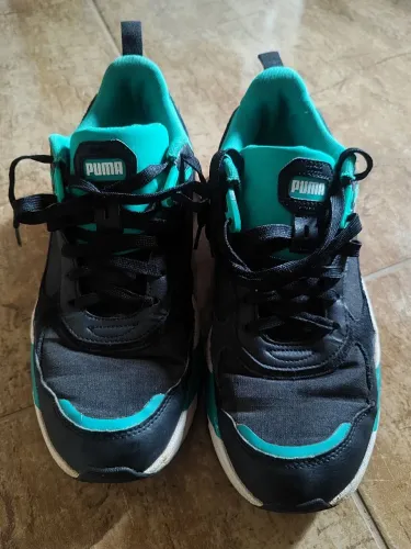 Tênis da marca Puma tamanho 42 em bom estado de uso ! 