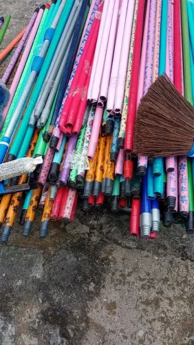 Material de limpeza Baldes vassoura 