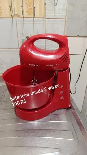 Batedeira de bolo semi nova