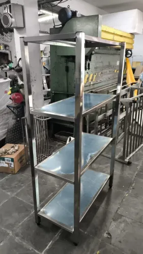 Estante de 4 planos