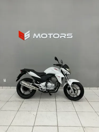 Honda CB 300R 300 cc 