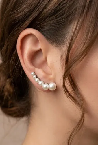 Brinco earcuff de pérolas 