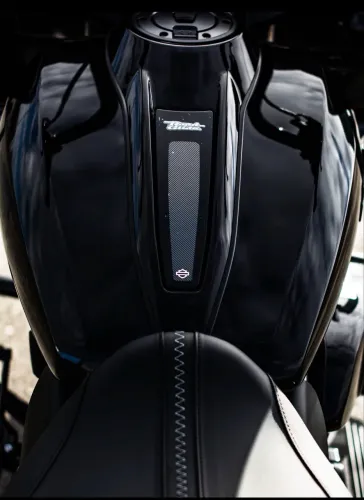 HARLEY-DAVIDSON ROAD GLIDE 2025 ? ÚNICO DONO | 5.000 KM | IMPECÁVEL