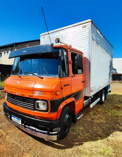 Mercedes 608 novo , freio a ar e direção hidráulica 