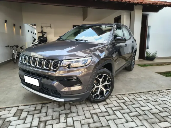 Jeep Compass Long. T270 1.3 TB 4X2 Flex AUT 2026