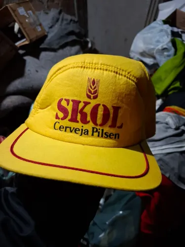Boné antigo promocional skol déc 80