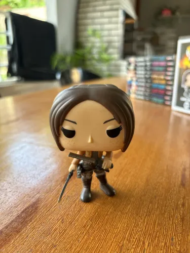Funko Pop Ymir Attack on Titan sem caixa