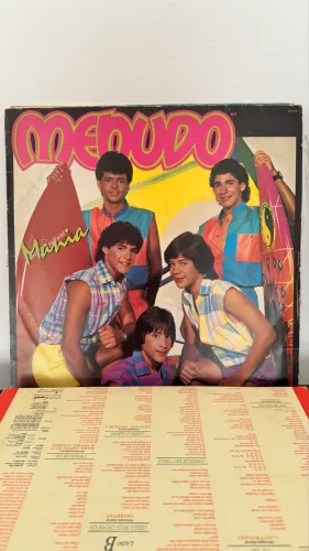 LP do Menudo (Os Menudos) anos 80