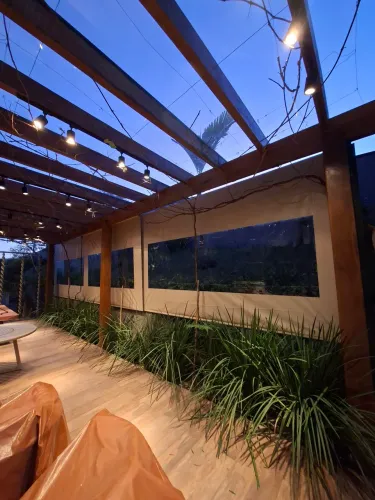 VAGA-FREELANCER TROPICAL TOLDOS