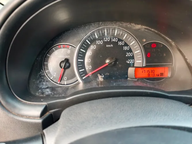 Nissan March SV 1.0 16V Flex Fuel 5P 2015